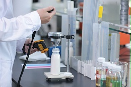 金印联协助世耀包装印刷有限公司解决药品包装光泽度低问题