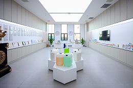 UV 光油耐黄变性能优化及应用注意事项